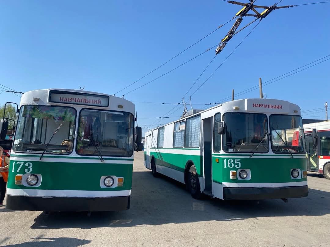 Хмельницкий, ЗиУ-682В № 165; Хмельницкий, ЗиУ-682В № 173