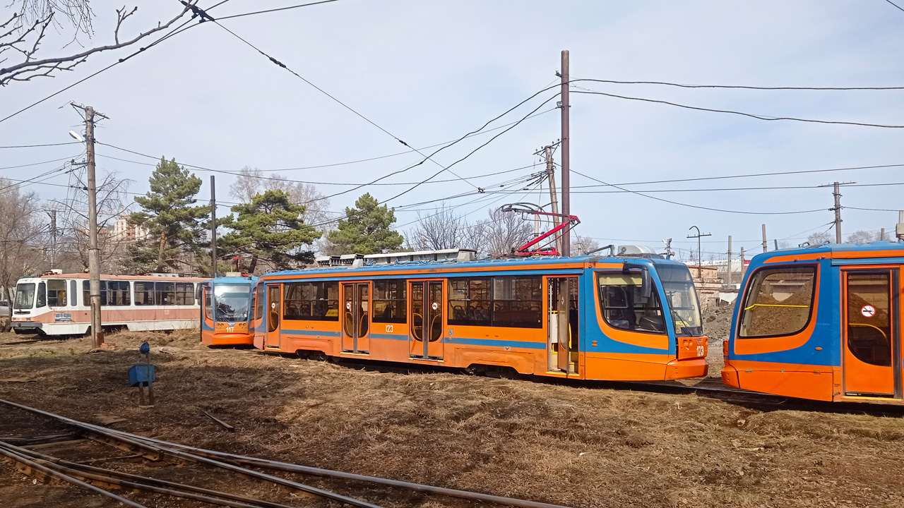 Khabarovsk, 71-623-02 № 123