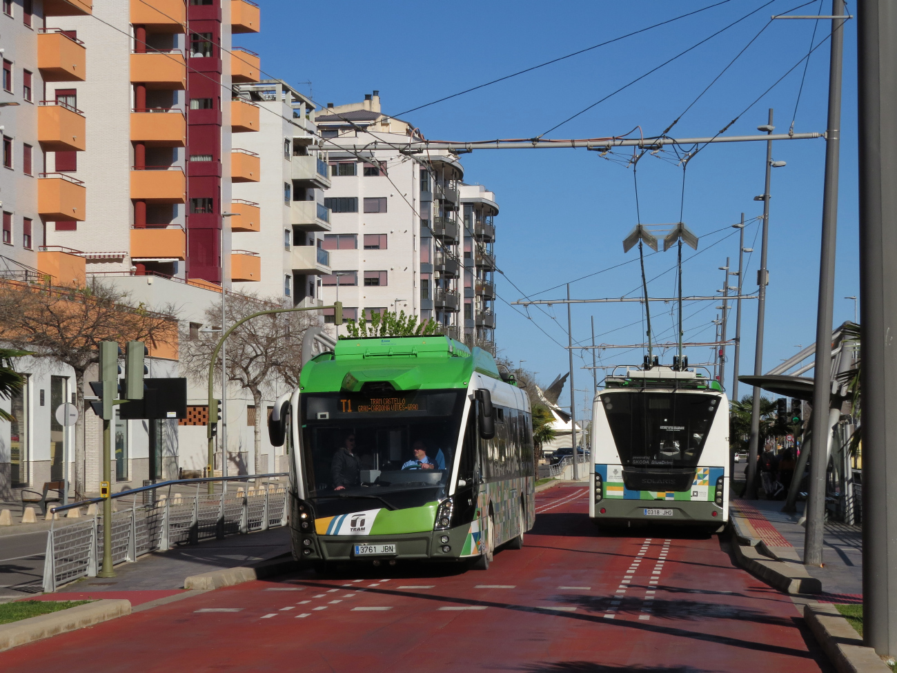 Castellón de la Plana, Solaris Trollino III 12 Škoda MetroStyle № 11; Castellón de la Plana, Solaris Trollino III 12 Škoda MetroStyle № 12