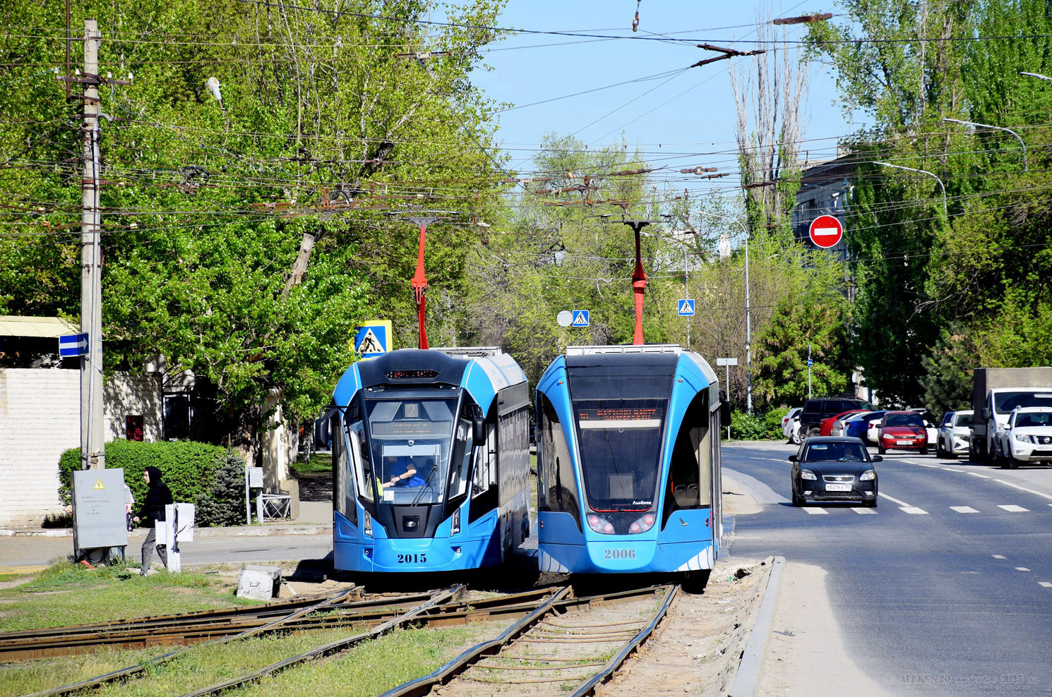 Волгоград, 71-911ЕМ «Львёнок» № 2015; Волгоград, 71-911ЕМ «Львёнок» № 2006