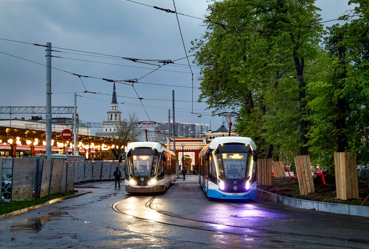 Moscow, 71-931M “Vityaz-M” # 31086; Moscow, 71-931M “Vityaz-M” # 31326