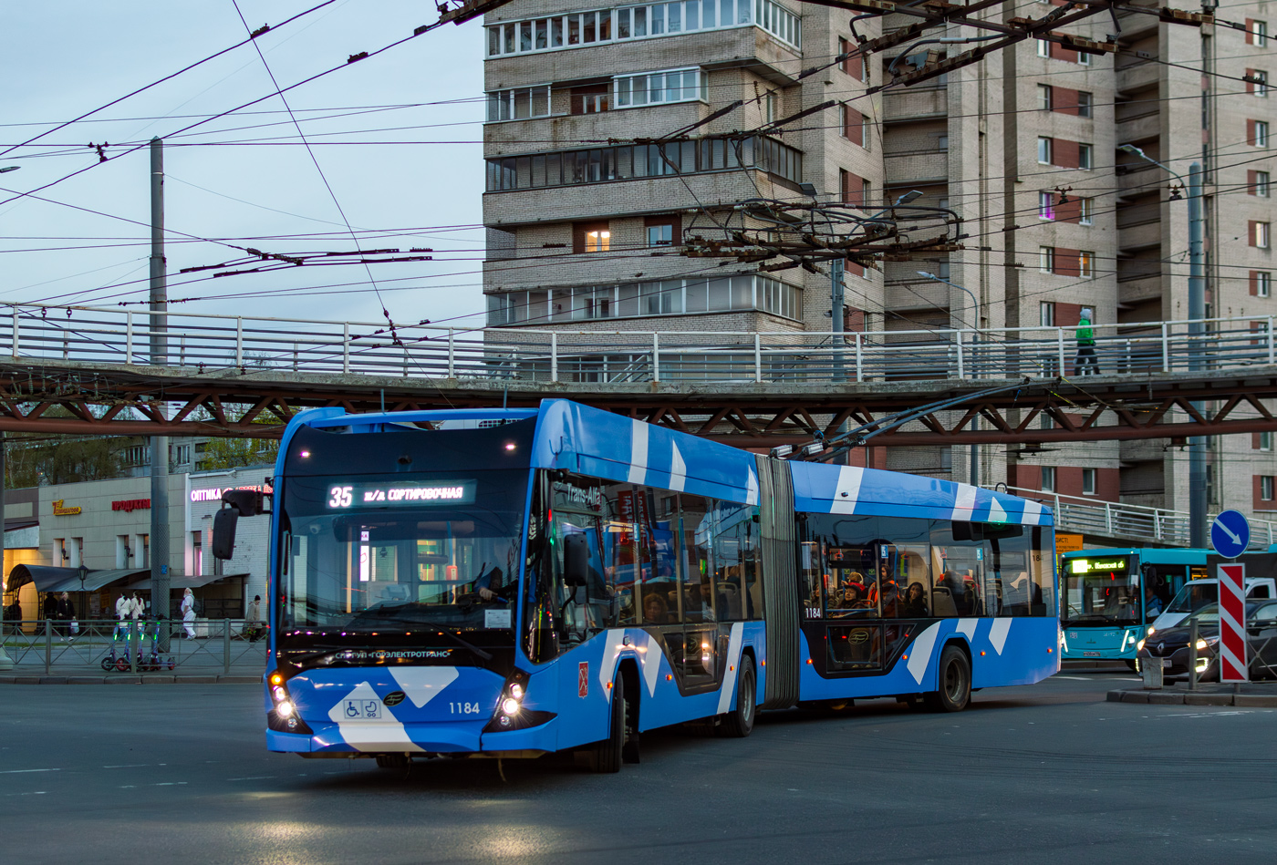 Санкт-Петербург, ВМЗ-6215.01 «Премьер» № 1184