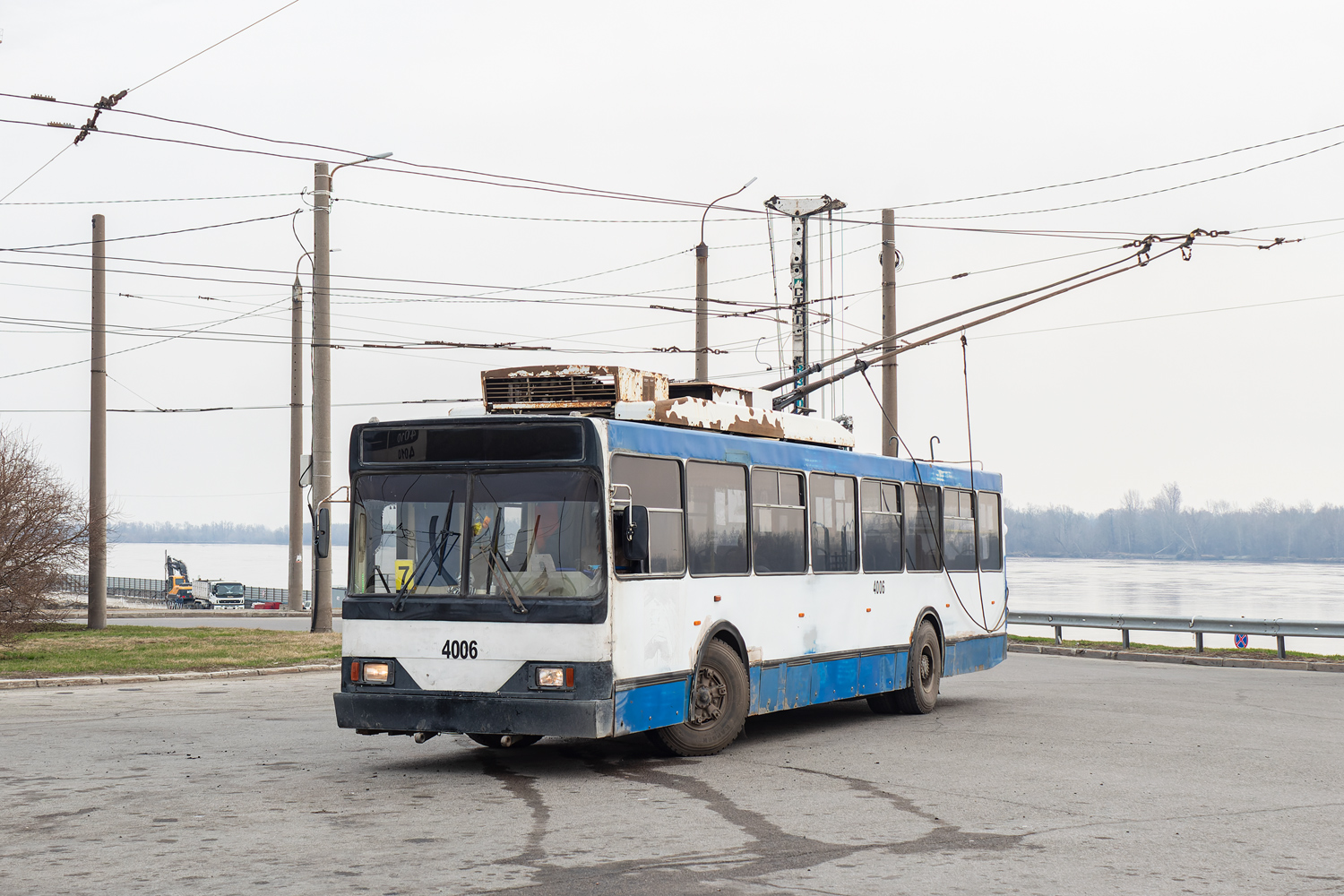 Barnaul, VMZ-52981 Br. 4006 Barnaul, VMZ-52981 Br. 4006