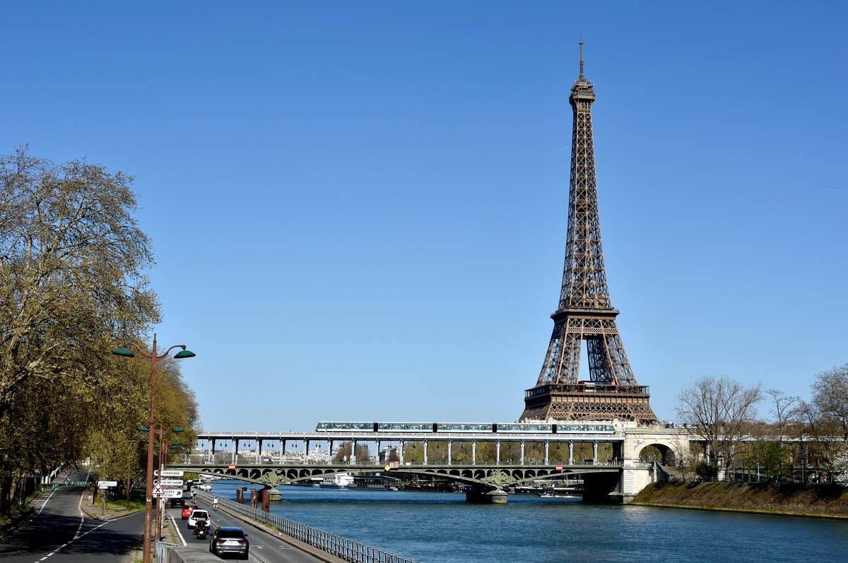 Париж -  Версаль -  Ивелин — Метрополитен — Линия 6