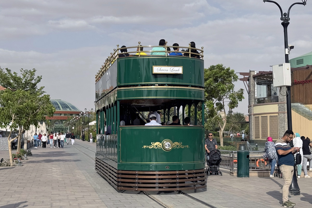 Мадинати, Четырёхосный аккумуляторный вагон № Green