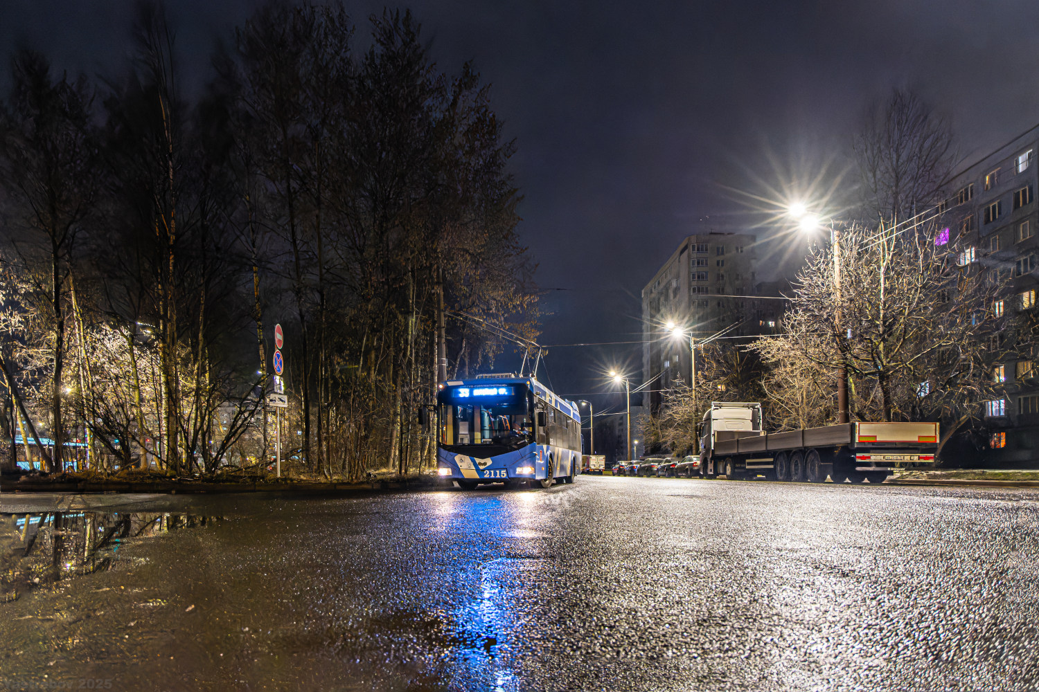 Санкт-Петербург, БКМ 32100D № 2115