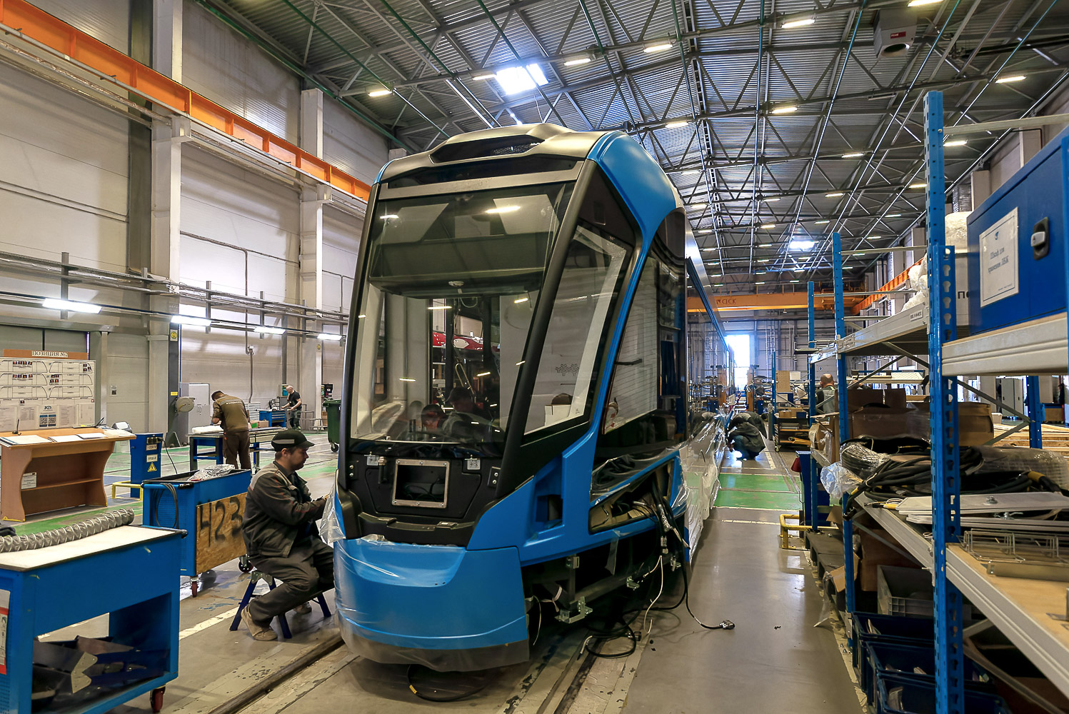 Волгоград, 71-911ЕМ «Львёнок» № 2011