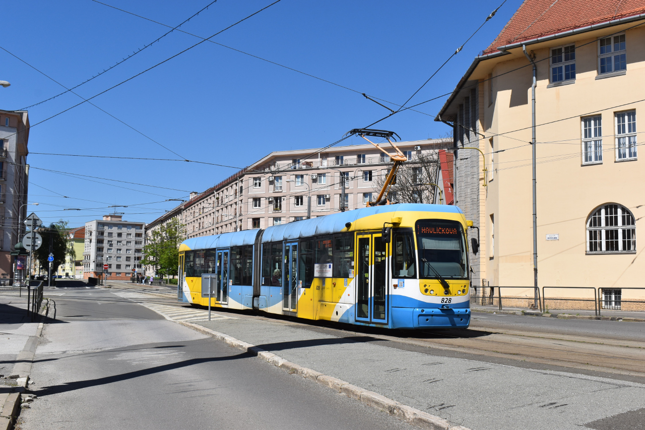 Кошиці, Vario LF2+ № 828
