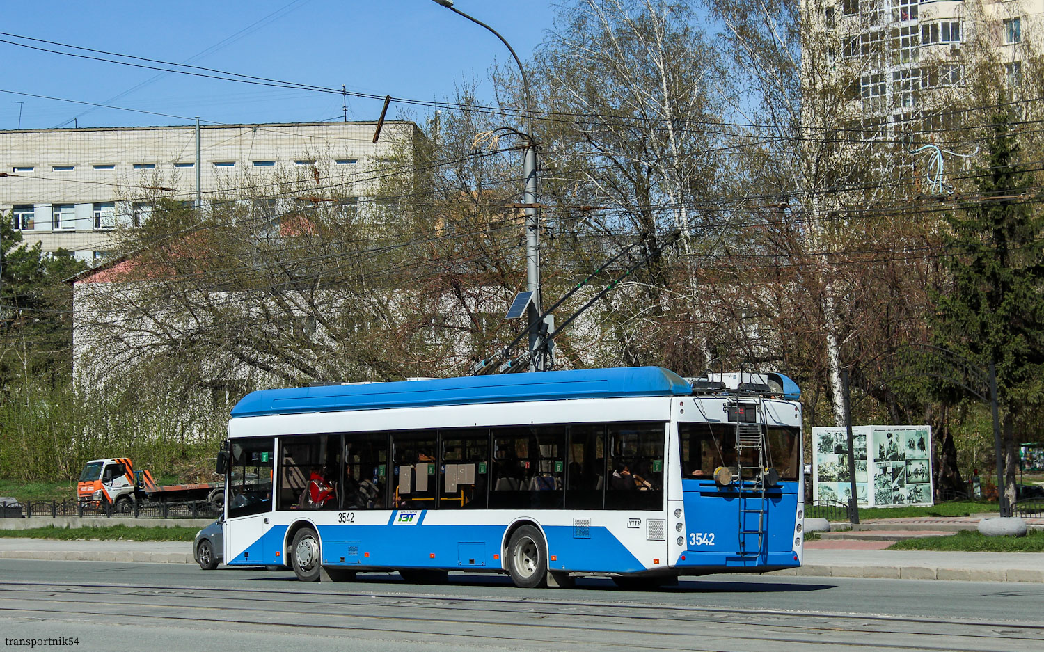 Новосибирск, УТТЗ-6241.01 «Горожанин» № 3542