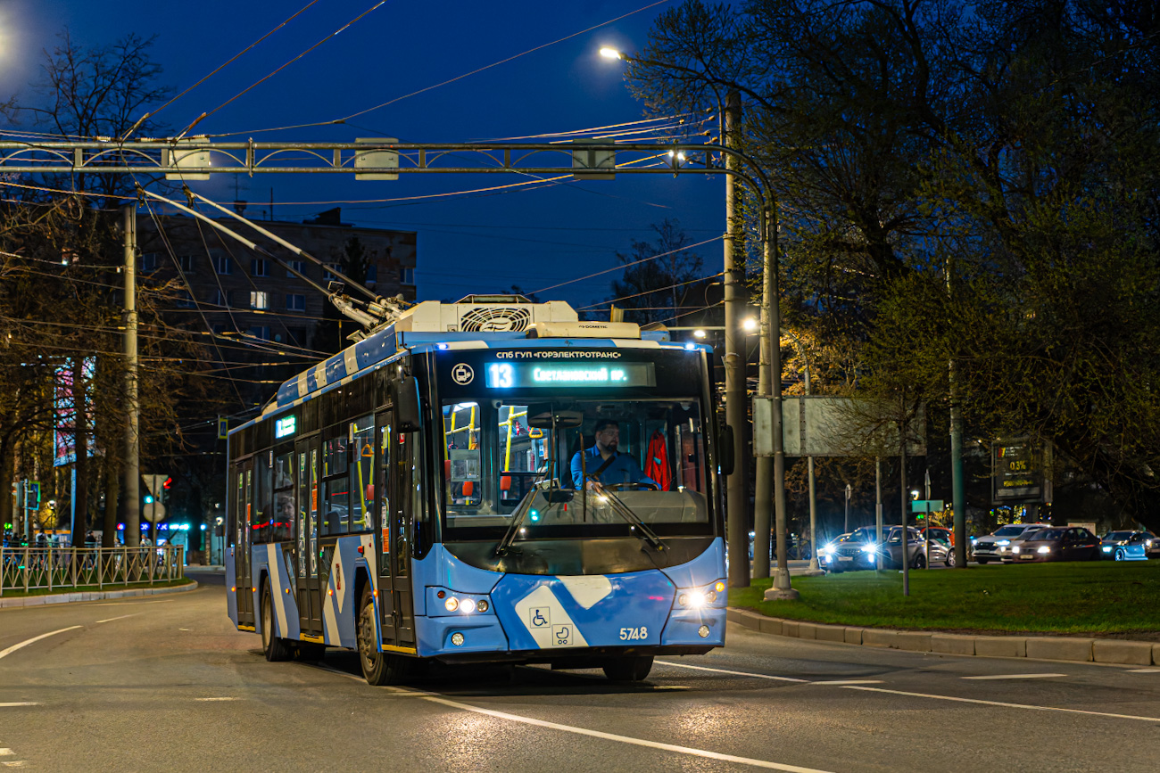 სანქტ-პეტერბურგი, VMZ-5298.01 “Avangard” № 5748