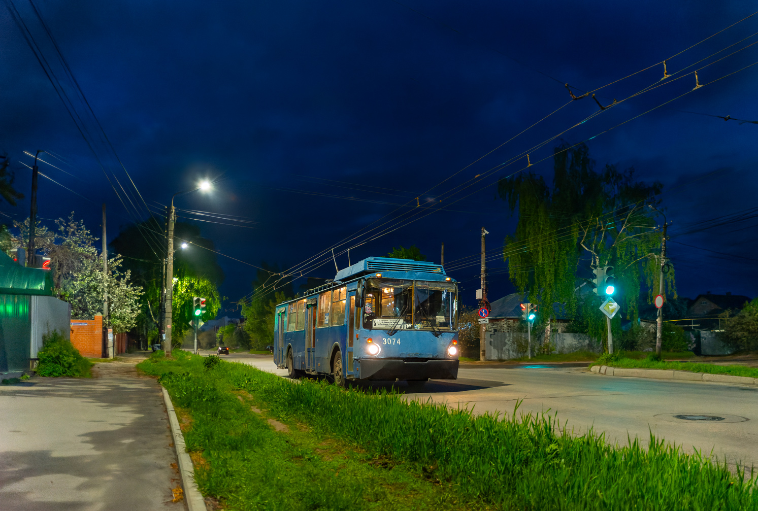 拉占, VZTM-5284 # 3074