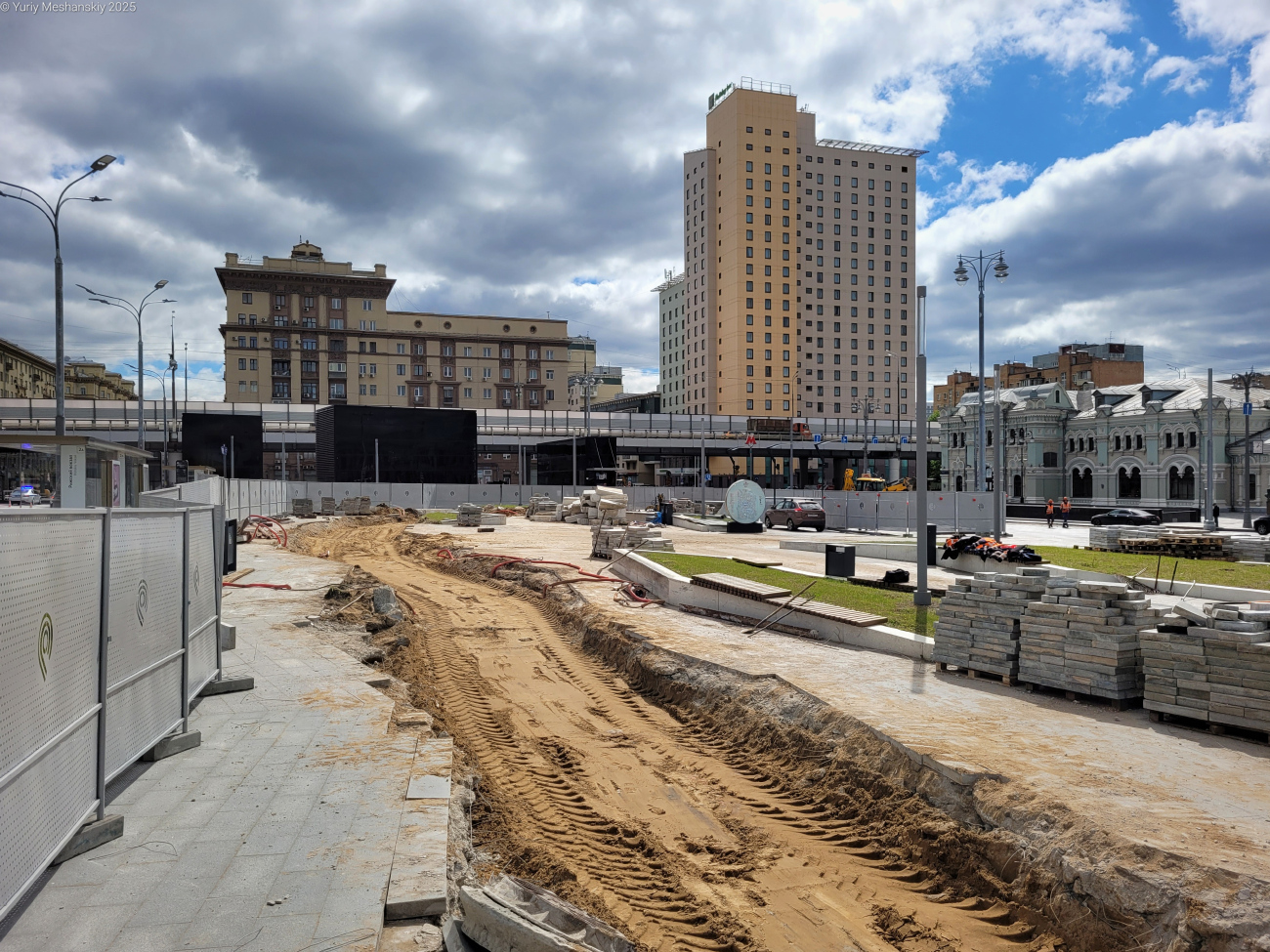 Moscow — Rebuild of the tram line along Trifonovskaya Street & Gilyarovskogo Street to Rijskaya Square