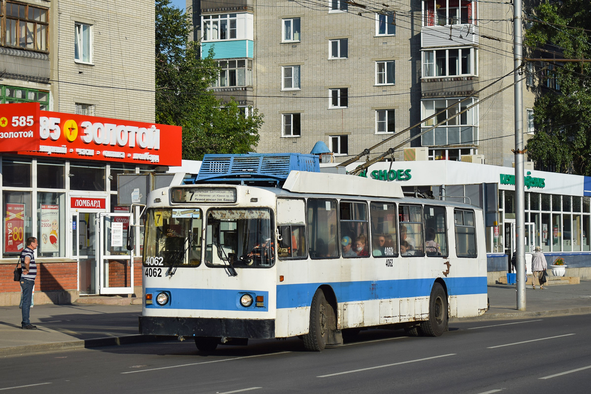 Барнаул, ЗиУ-682 КВР БТРМ № 4062