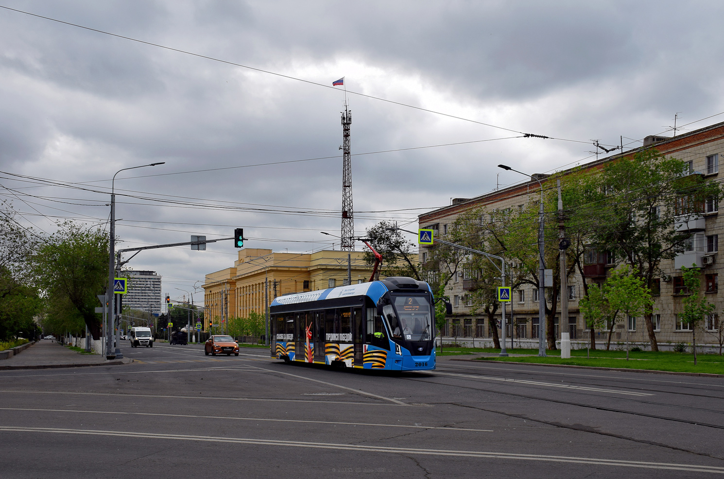 Волгоград, 71-911ЕМ «Львёнок» № 2016