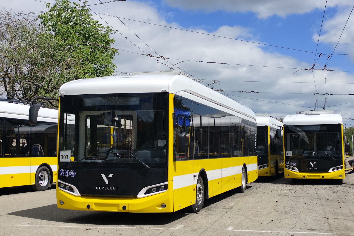Ставрополь, Volgabus-5270T «Пересвет» № 303; Ставрополь, Volgabus-5270T «Пересвет» № 301 Ставрополь, Volgabus-5270T «Пересвет» № 303; Ставрополь, Volgabus-5270T «Пересвет» № 301