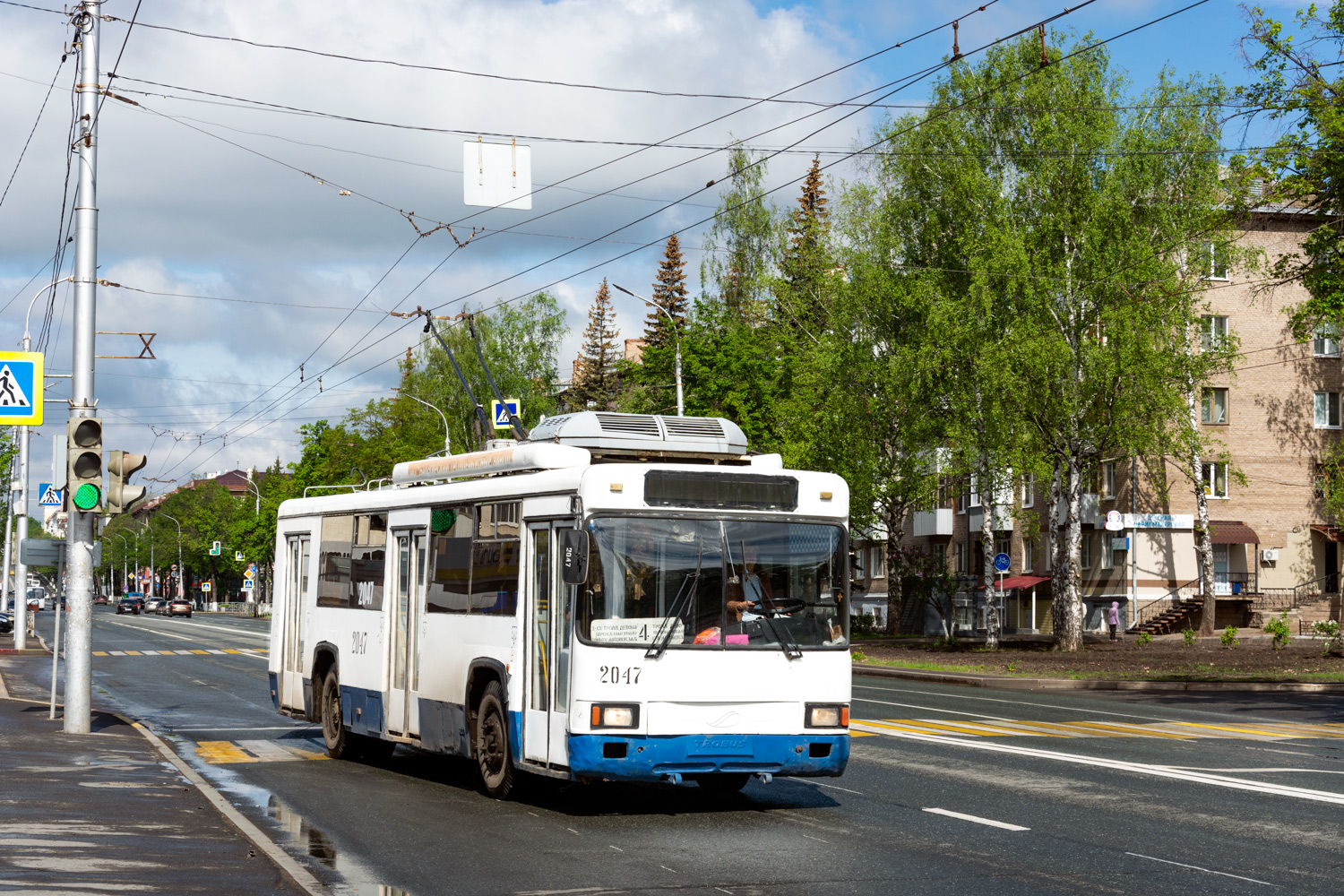 Уфа, БТЗ-52761Т № 2047