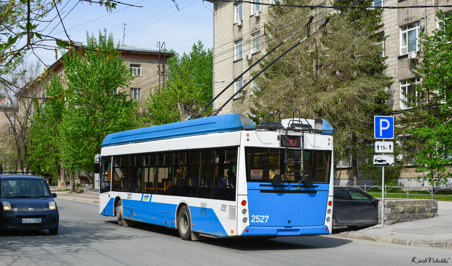 Новосибирск, УТТЗ-6241.01 «Горожанин» № 2527