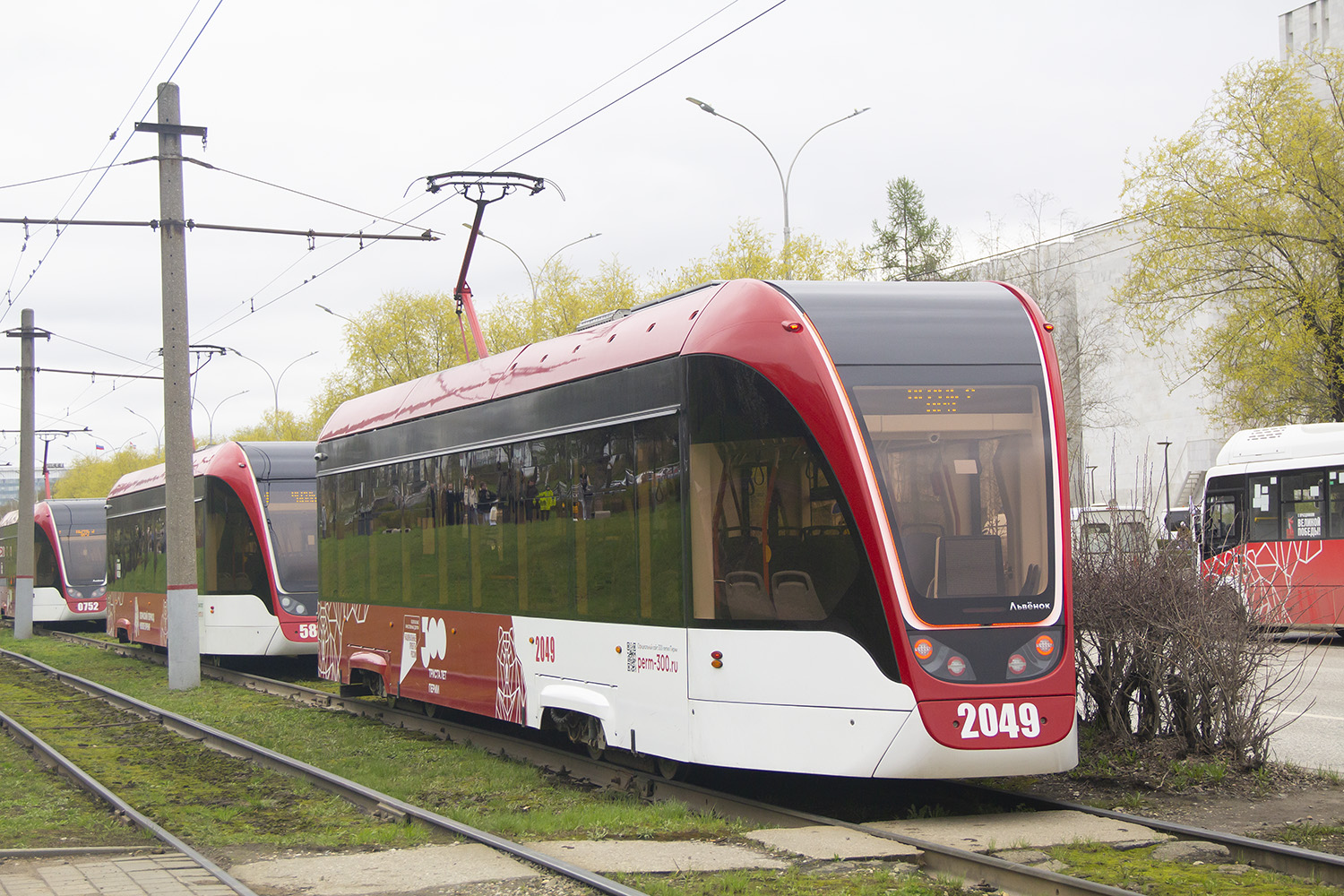 Пермь, 71-911ЕМ «Львёнок» № 2049