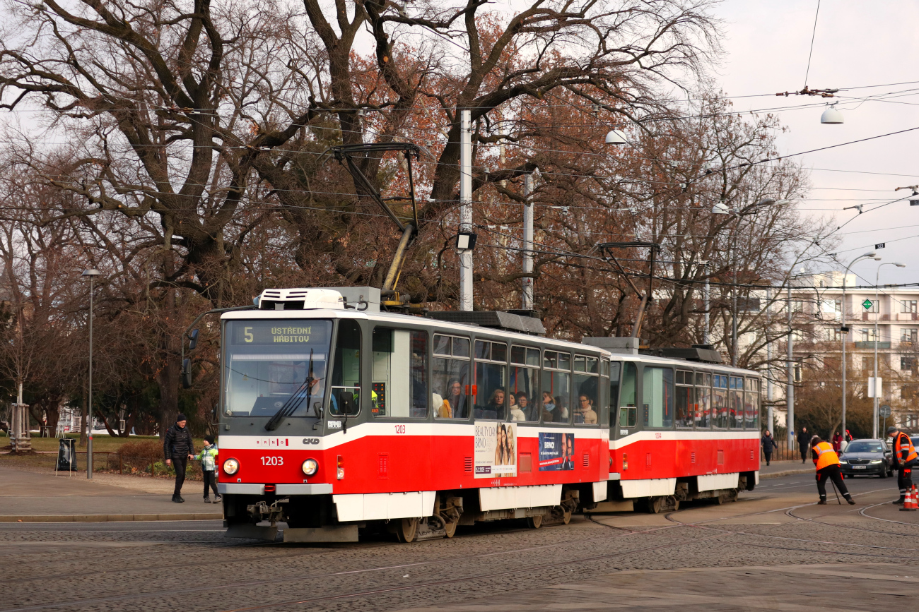 Brno, Tatra T6A5 — 1203