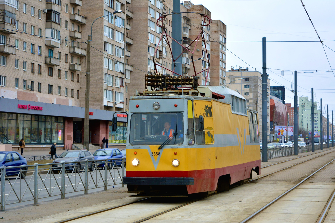 Санкт-Петербург, ЛМ-68М № С-3858