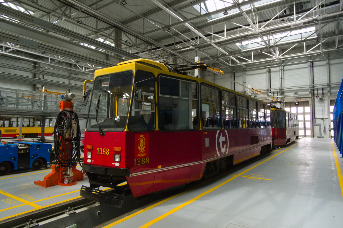 Варшава, Konstal 105Nb/e № 1388; Варшава — День открытых дверей в депо Annopol — 11.05.2025 Варшава, Konstal 105Nb/e № 1388; Варшава — День открытых дверей в депо Annopol — 11.05.2025