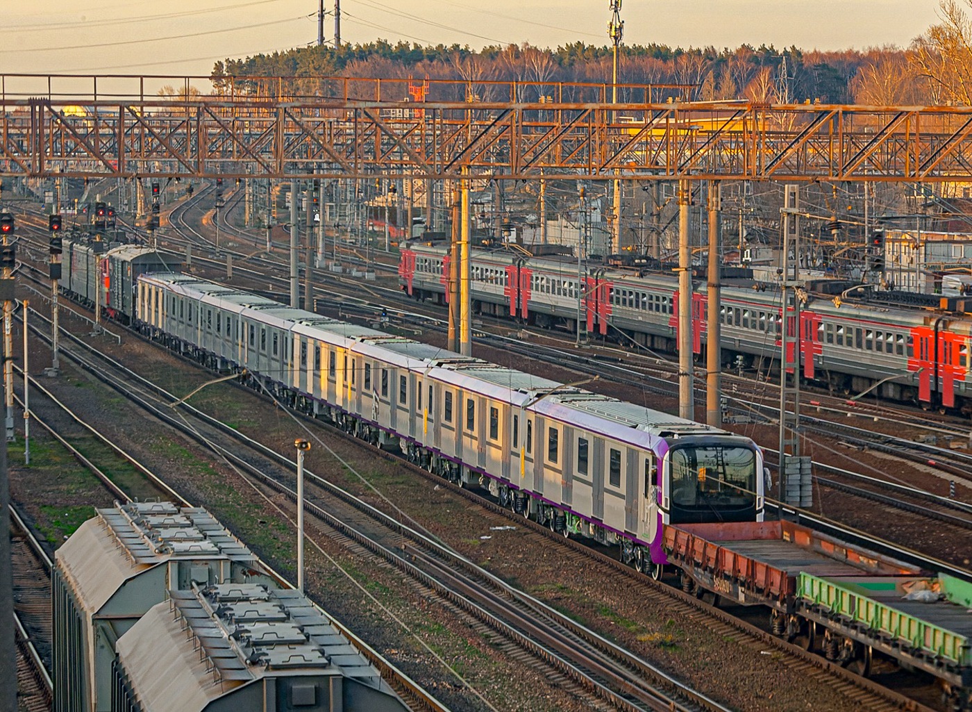 Saint-Petersburg, 81-725.2 "Baltiets" Br. 25076; Mytishchi — New cars Saint-Petersburg, 81-725.2 "Baltiets" Br. 25076; Mytishchi — New cars