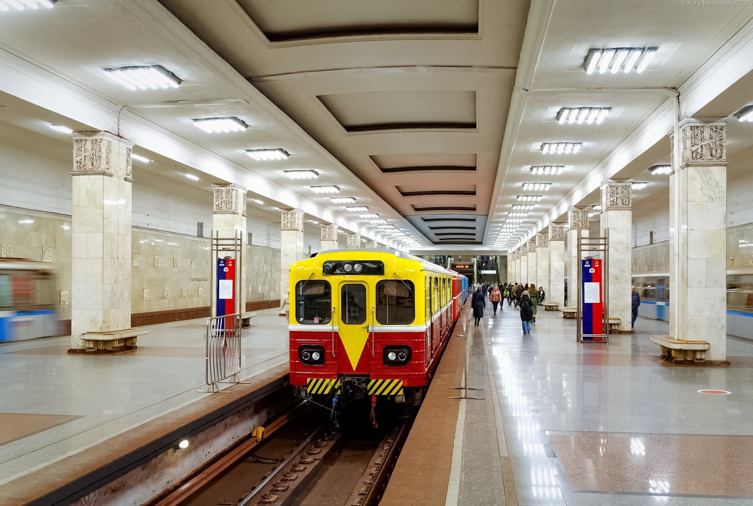 Масква, 81-580 № ВЭКА-001; Масква — Праздничные мероприятия, выставки подвижного состава и Парад поездов к 90-летию Московского метрополитена 15 — 18 мая 2025