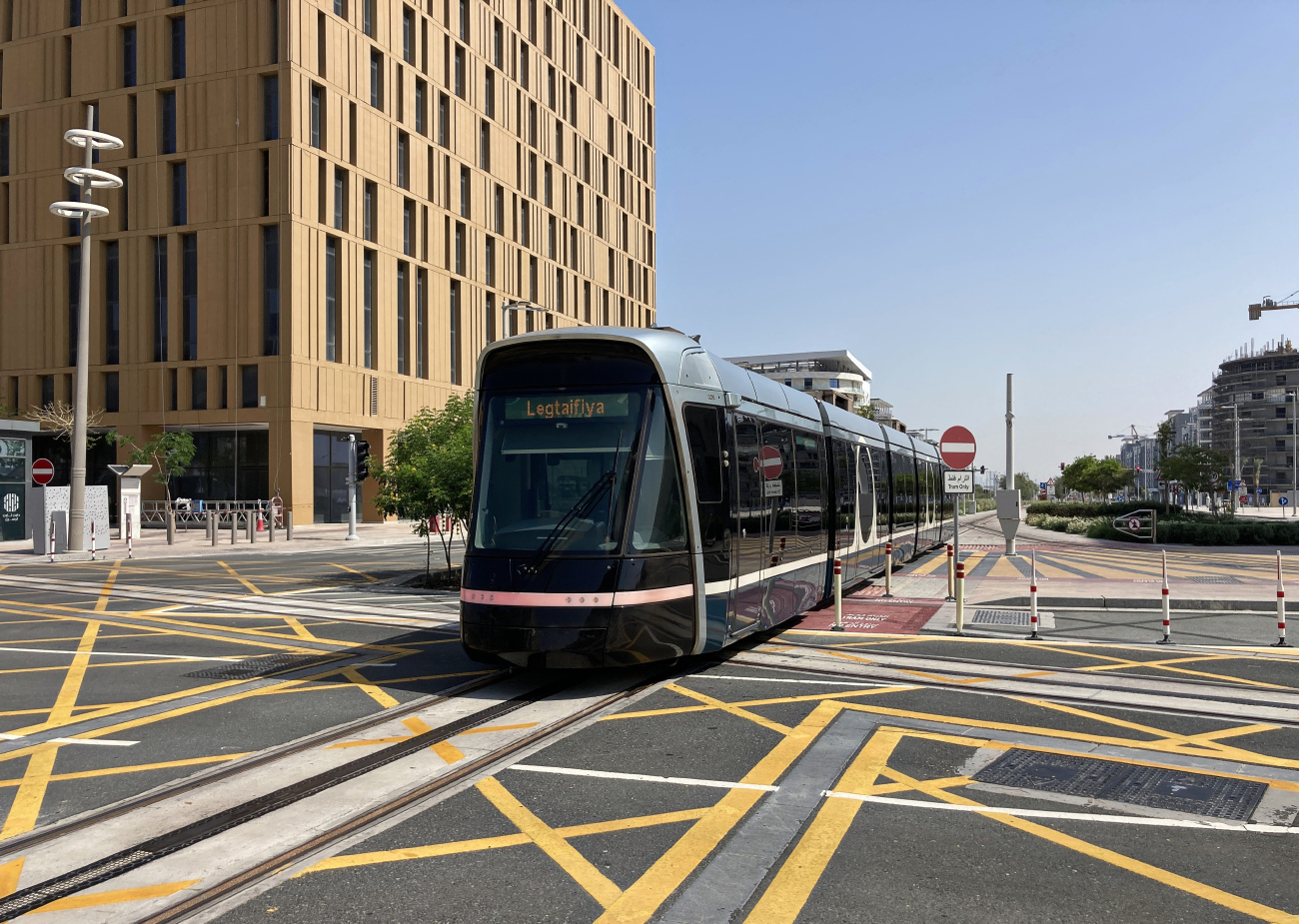 Лусаил, Alstom Citadis X05 № 026