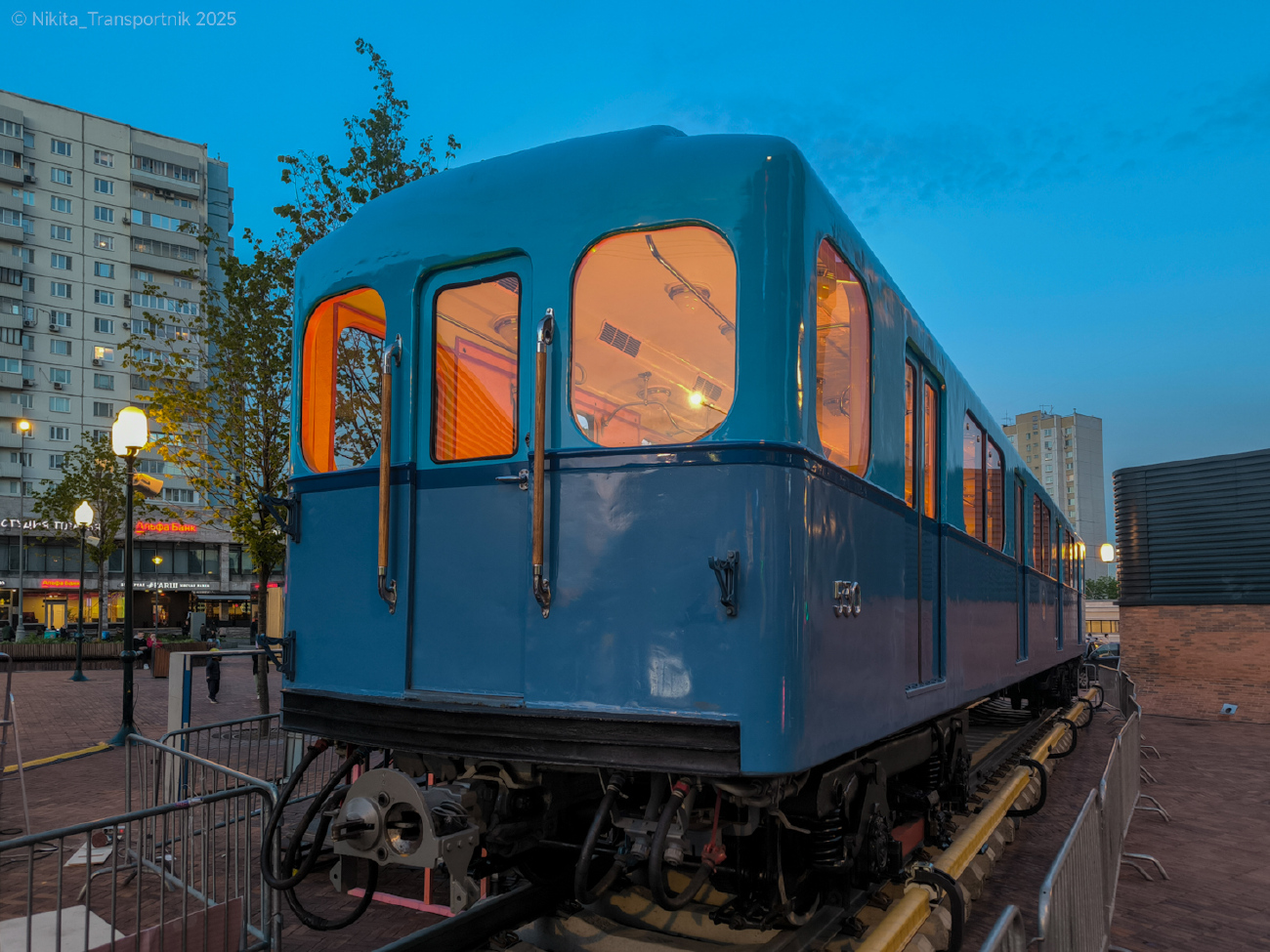 Москва, Г № 530; Москва — Праздничные мероприятия, выставки подвижного состава и Парад поездов к 90-летию Московского метрополитена 15 — 18 мая 2025