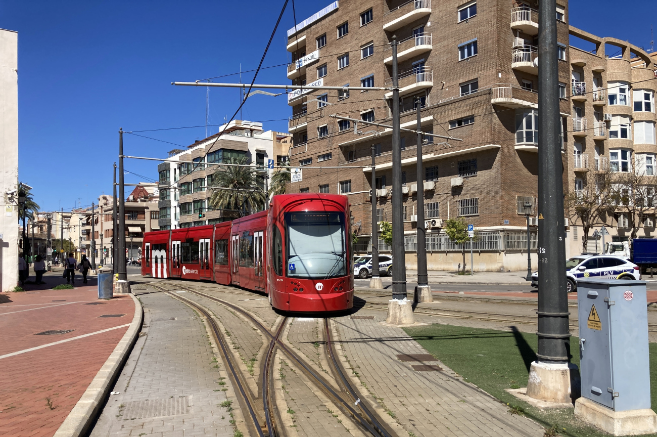 Валенсия, Bombardier Flexity Outlook № 4227; Валенсия — Трамвайные линии и инфраструктура