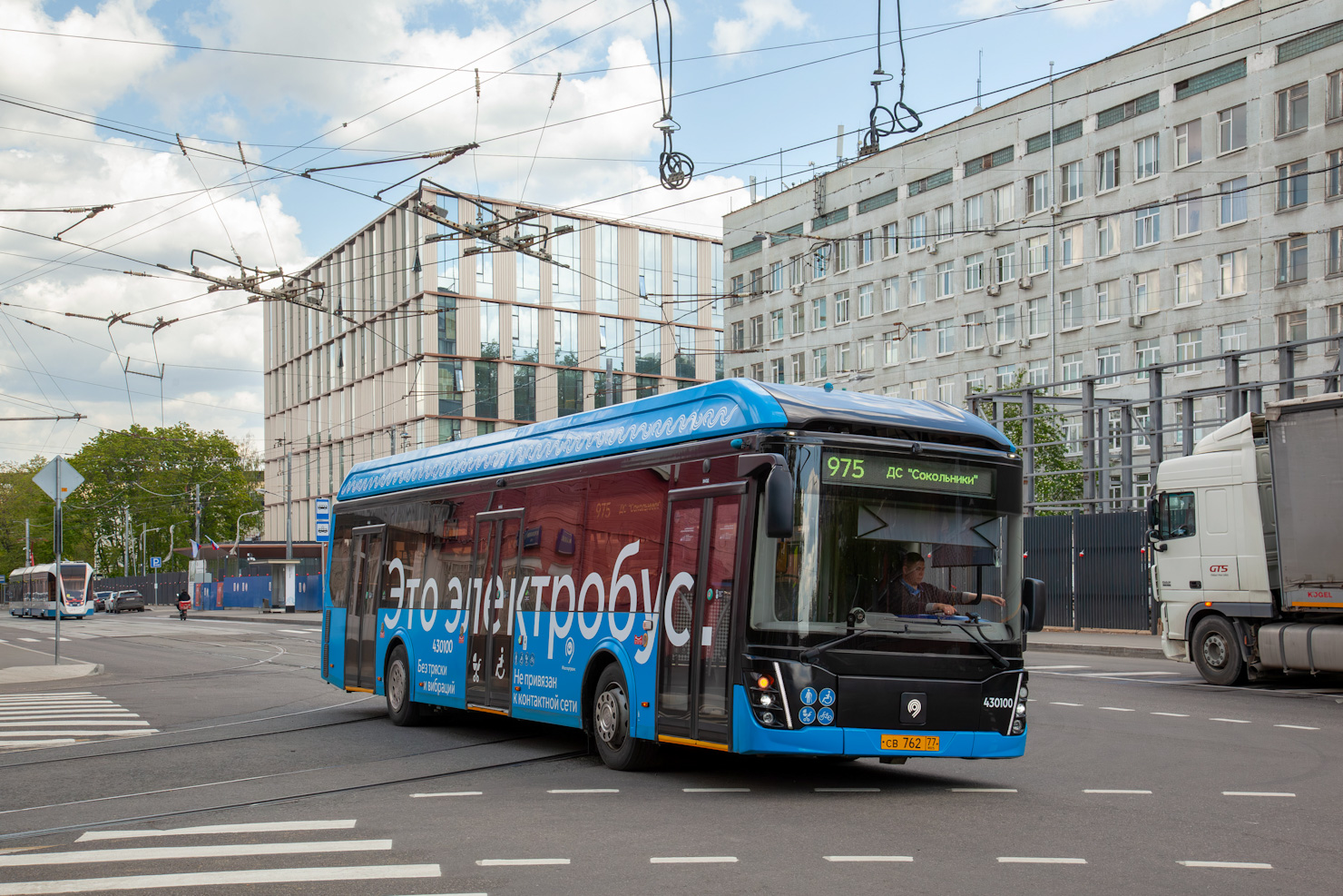 Moscou, LiAZ-6274 N°. 430100