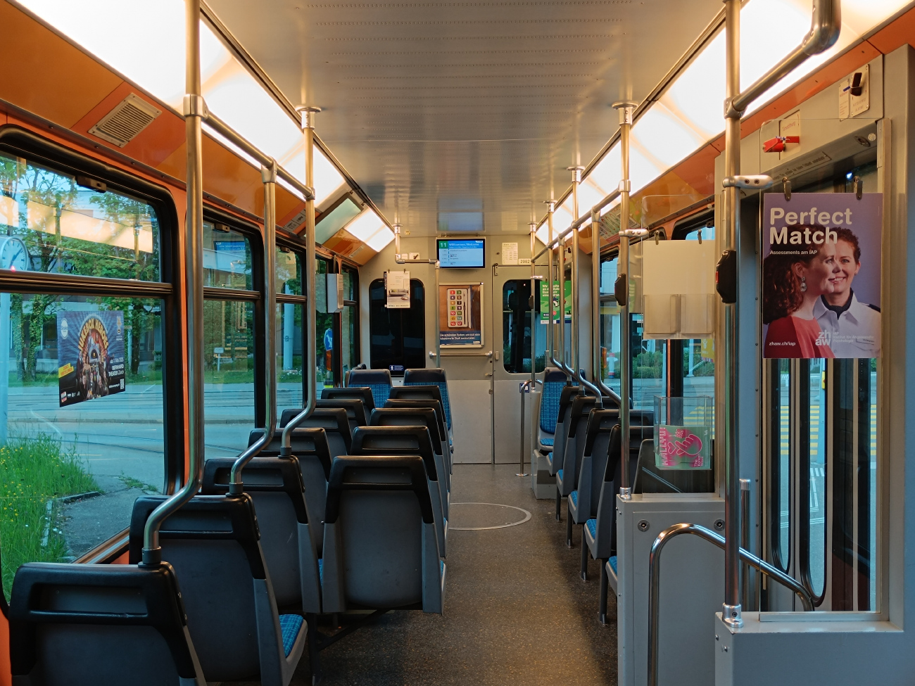 Zürich, SWP/SIG/BBC Be 4/6 "Tram 2000" Nr. 2082