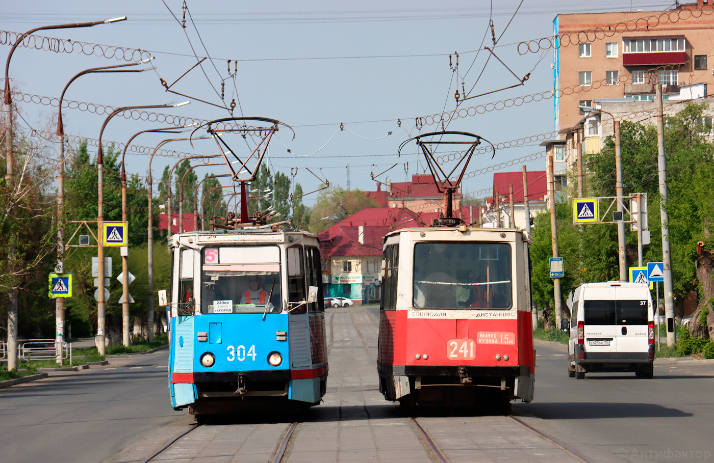 Орск, 71-605 (КТМ-5М3) № 304; Орск, 71-605 (КТМ-5М3) № 241