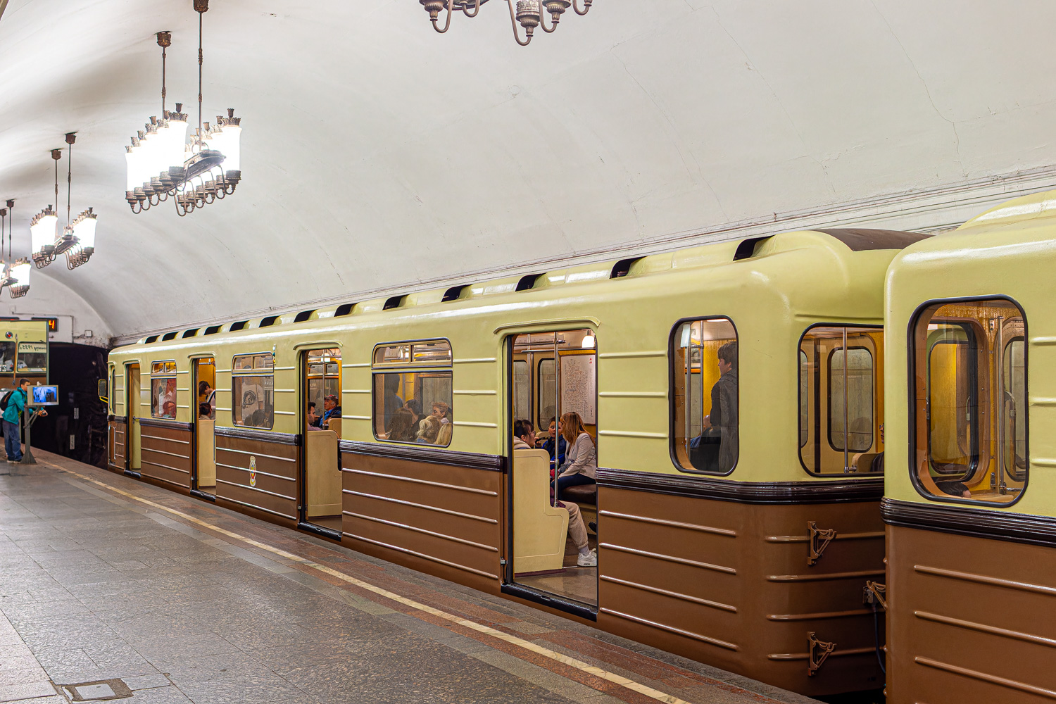 Москва, 81-717.5А № 2838; Москва — Праздничные мероприятия, выставки подвижного состава и Парад поездов к 90-летию Московского метрополитена 15 — 18 мая 2025