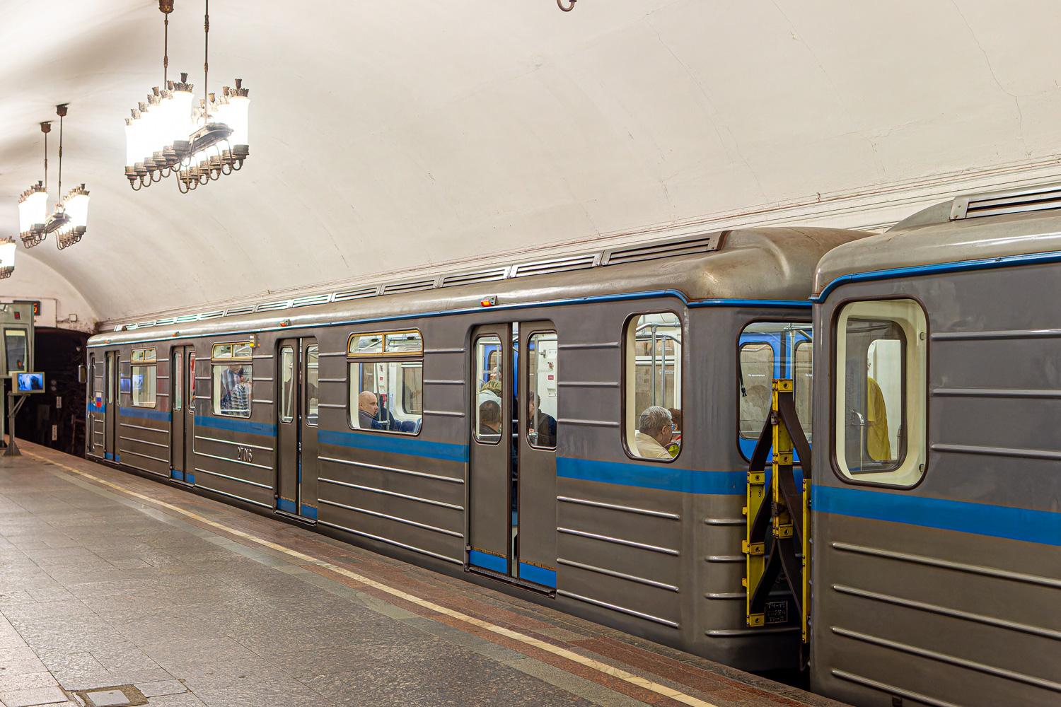 Москва, 81-717.6 № 27016; Москва — Праздничные мероприятия, выставки подвижного состава и Парад поездов к 90-летию Московского метрополитена 15 — 18 мая 2025