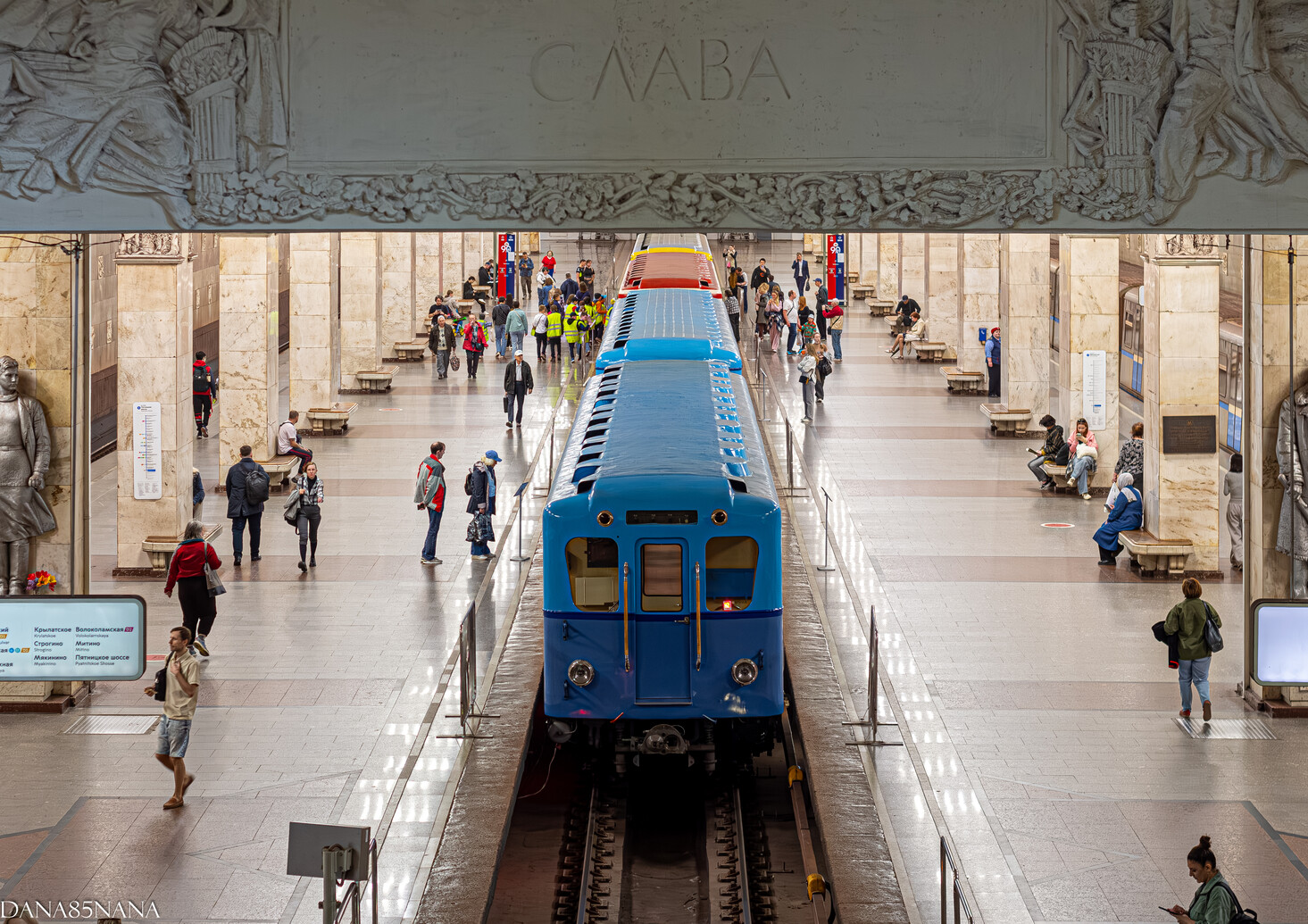 Москва, Д № 2037; Москва — Праздничные мероприятия, выставки подвижного состава и Парад поездов к 90-летию Московского метрополитена 15 — 18 мая 2025