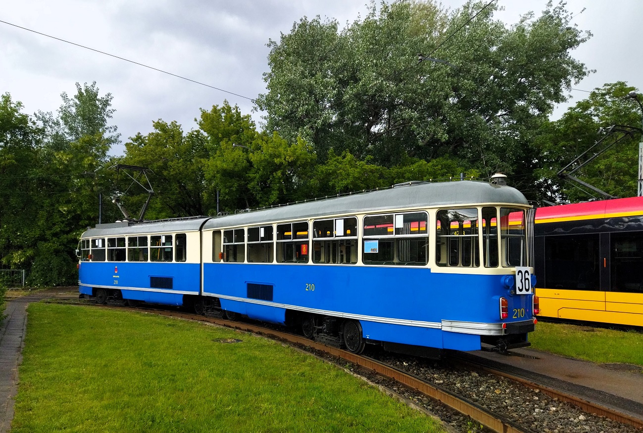 Варшава, Konstal 102Na № 210