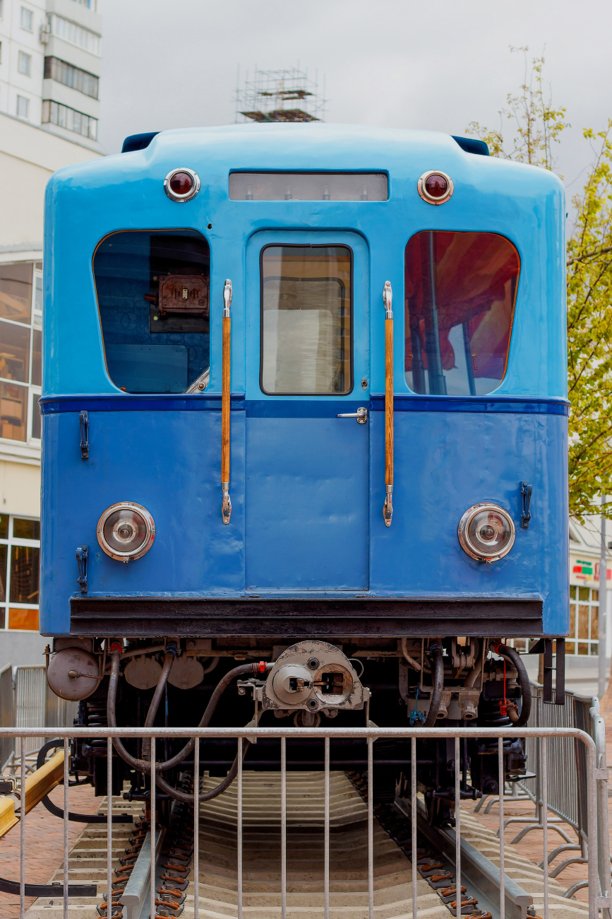 Москва, Г № 530; Москва — Праздничные мероприятия, выставки подвижного состава и Парад поездов к 90-летию Московского метрополитена 15 — 18 мая 2025