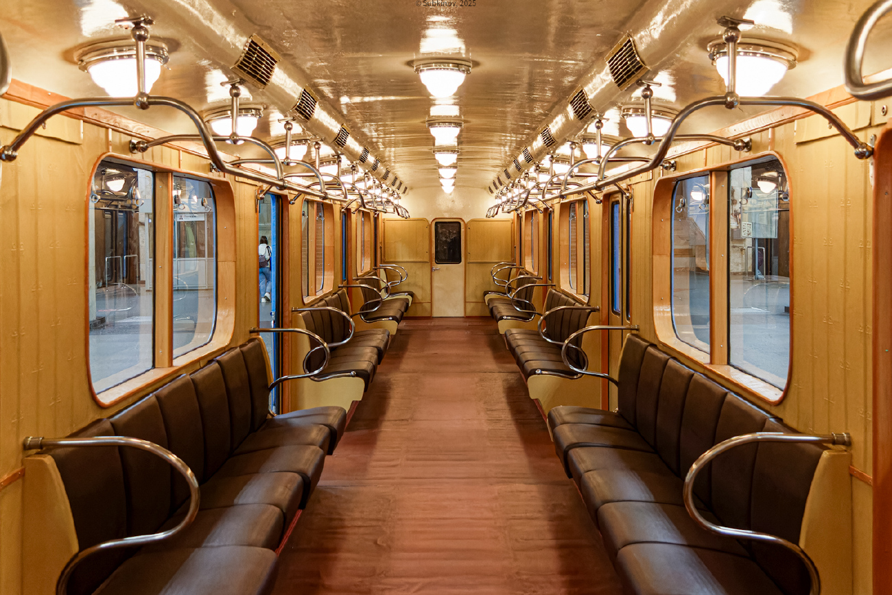 Maskva, D nr. 2037; Maskva — Festive events, exhibitions of rolling stock and a train parade dedicated to the 90th anniversary of the Moscow Metro on May 15-18, 2025