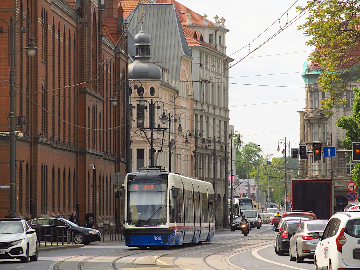 Быдгощ, PESA Swing 122NaB № 380