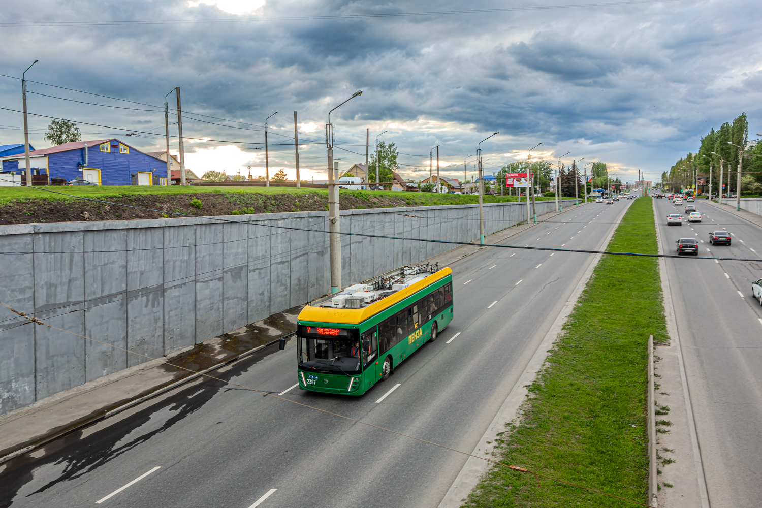 Пенза, УТТЗ-6241.01 «Горожанин» № 2387