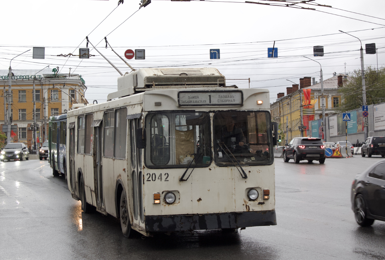 Рязань, ЗиУ-682ГМ1 (с широкой передней дверью) № 2042