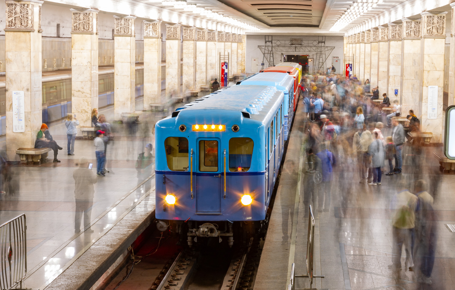 Moscou, D N°. 2037; Moscou — Festive events, exhibitions of rolling stock and a train parade dedicated to the 90th anniversary of the Moscow Metro on May 15-18, 2025
