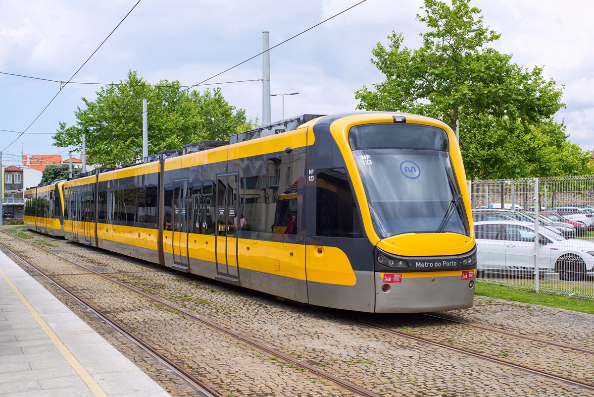Порту, Bombardier Flexity Swift № MP123