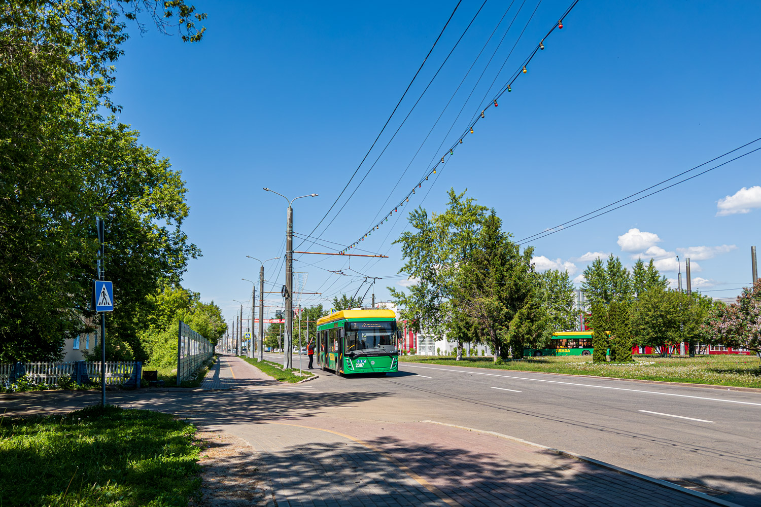 Пенза, УТТЗ-6241.01 «Горожанин» № 2387