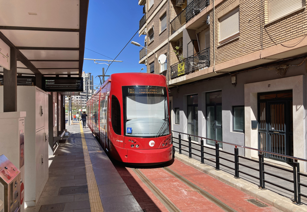 Валенсия, Bombardier Flexity Outlook № 4232; Валенсия — Трамвайные линии и инфраструктура