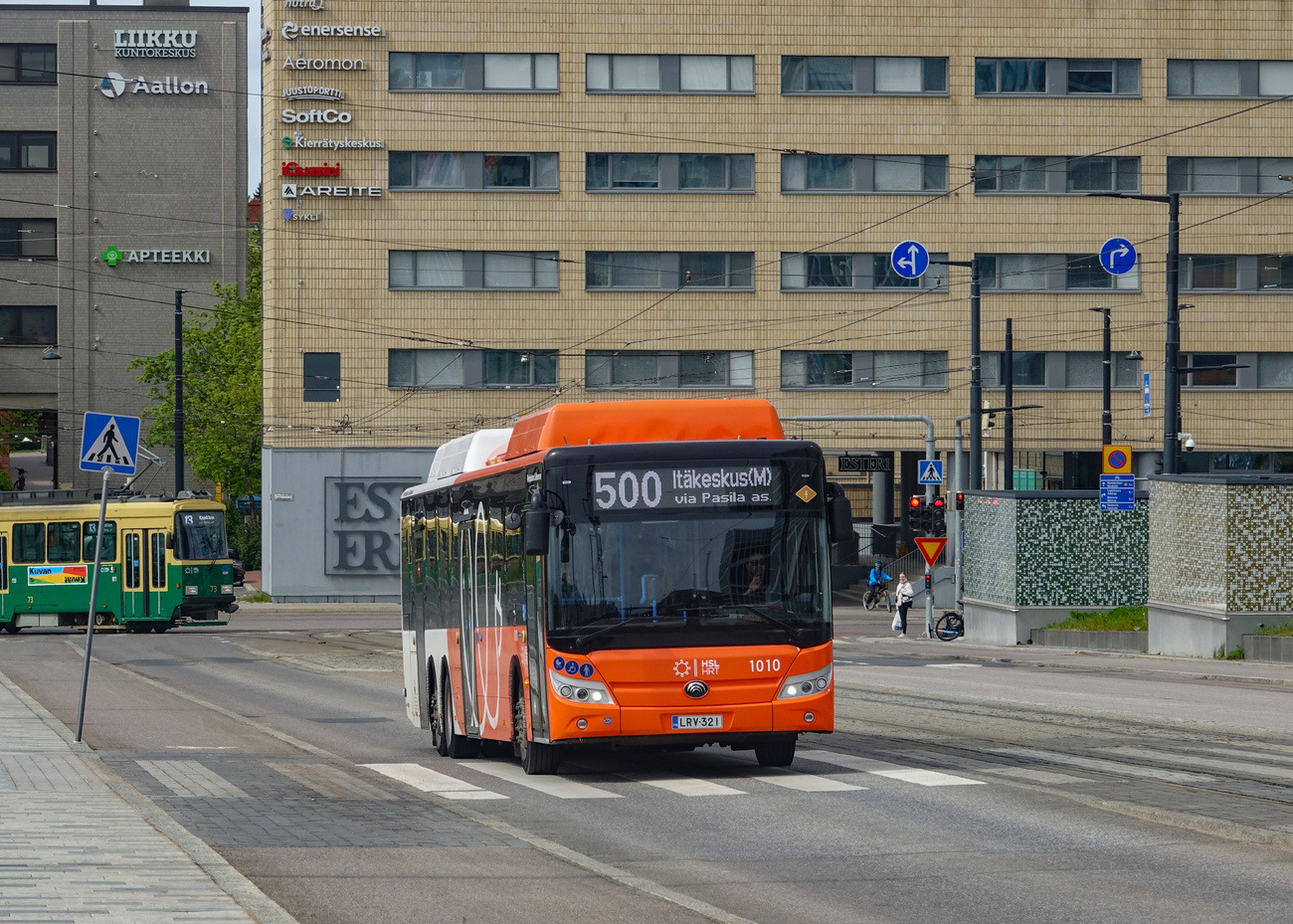 Хельсинки — Эспоо, Yutong E15 (ZK6150BEVG) № 1010