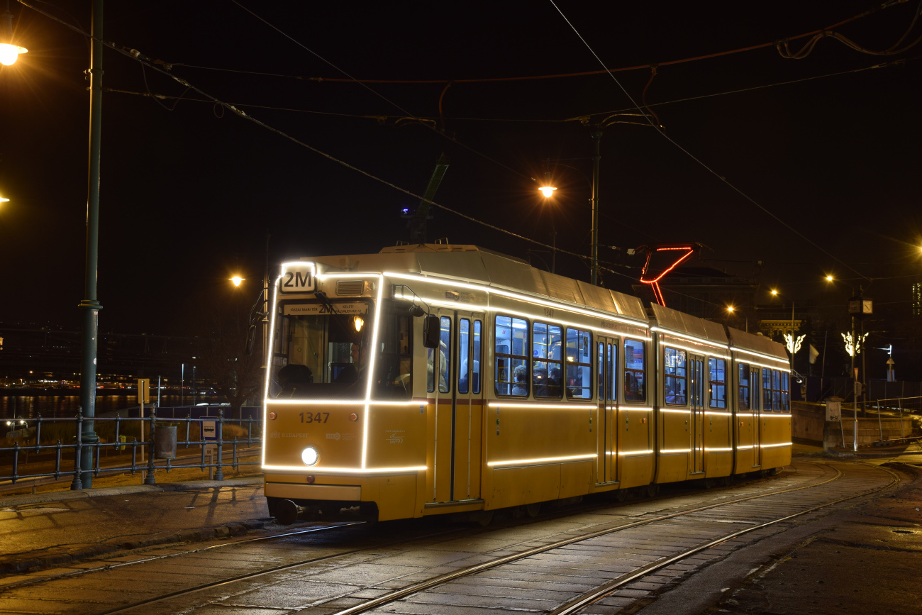 Budapest, Ganz-Hunslet KCSV7 — 1347; Budapest — Karácsonyi járművek