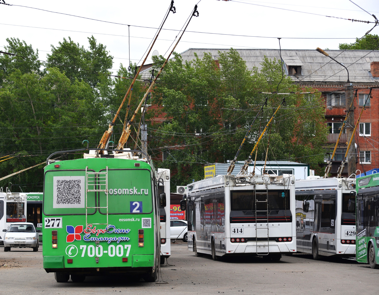 Омск, ЗиУ-682Г-016.03 № 277; Омск, ПКТС-6281.00 «Адмирал» № 414