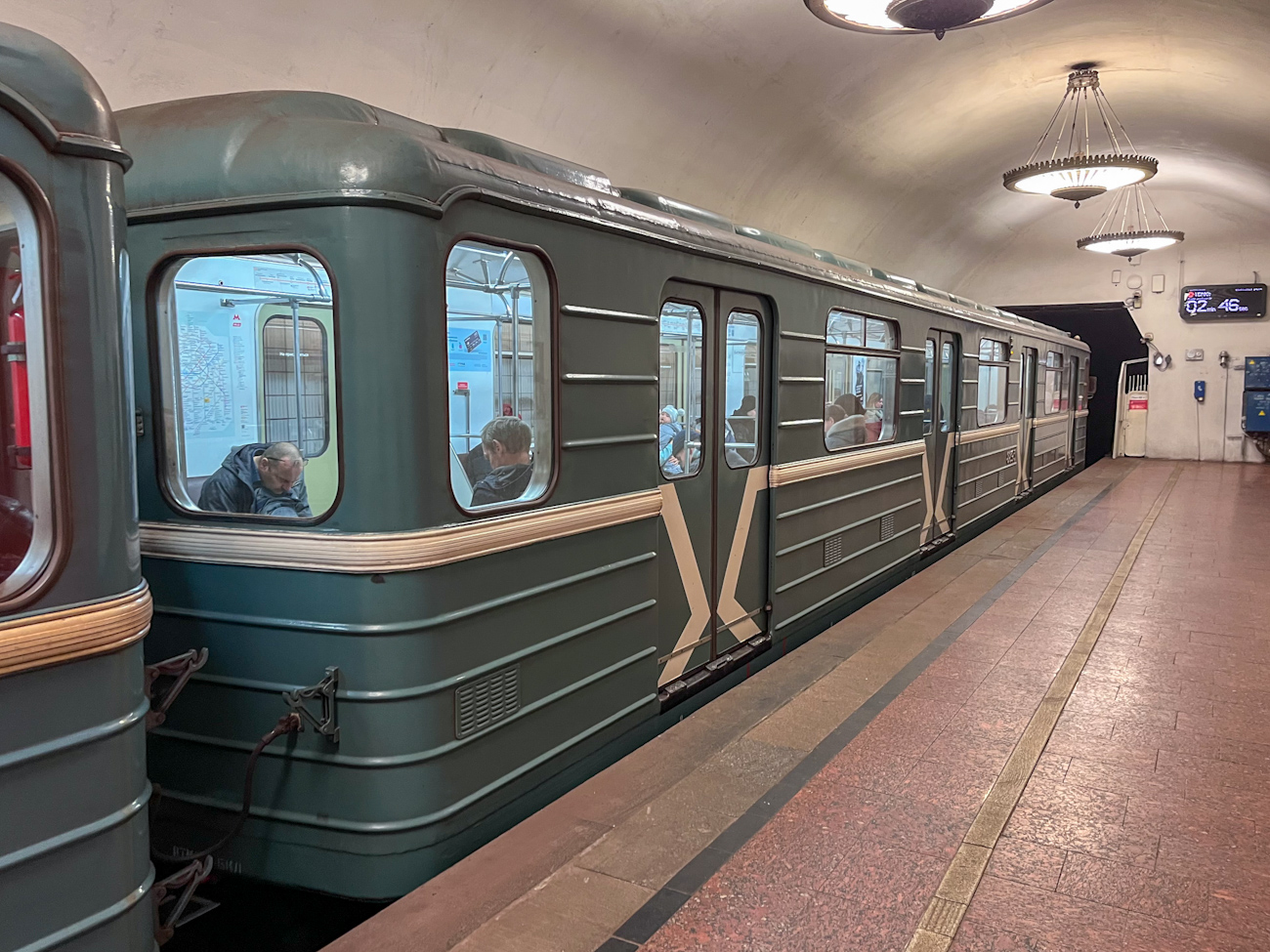 Moszkva, 81-717.5 (LVZ/VM) — 8893
